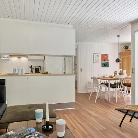 Сasa de vacaciones Lovely In With Kitchen